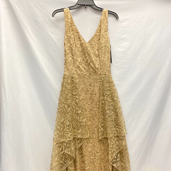 David Meister limited V-Neck sleeveless gold long gown - Picture 7 of 8